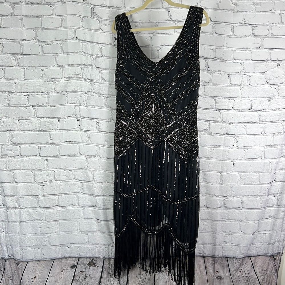 Flapper dress sleeveless sequins beaded black size medium